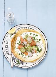 Fines Crepes Au Saumon Fume Recette Recette Crepe Au Saumon Recette Crepes Salees