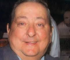 Michael Perro's Instagram, Twitter & Facebook