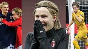 Jens petter hauge is a norwegian professional footballer who plays as a winger for german bundesliga club eintracht frankfurt, on loan from. Jens Petter Hauge Im Interview Uber Milan Haaland Und Ibra Kicker