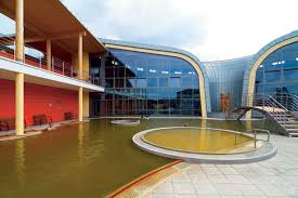 Na prvý pohľad neuveriteľné, ale je to tak. Termalne Kupalisko Podhajska Slovakia Travel