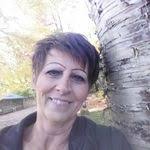 Roxie Burt's Instagram, Twitter & Facebook