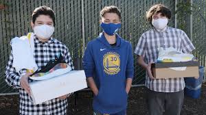 Browse the latest stephen curry jerseys and more at fansedge. The Reward In Giving East Bay 12 Year Old Saves Up For Prized Stephen Curry Jersey Gives It Away Instead Abc7 San Francisco