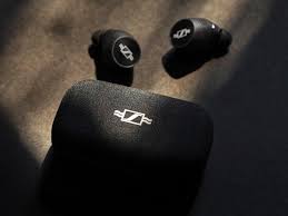 The momentum true wireless isn't bad by any means, but it is pretty much similar in performance to its wired counterpart. Sennheiser Celebrates 75 Years With Momentum True Wireless 2 Anniversary Edition Audioxpress