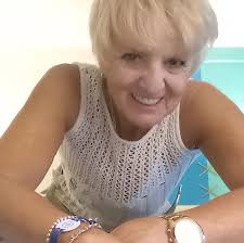 CANADA MOURNS COLLEEN JONES, BELOVED CURLER AND BROADCASTER — 🥌 Legendary  Canadian curler and broadcaster Colleen Jones has died at age 65 following  a battle with cancer. Born in Halifax, she became