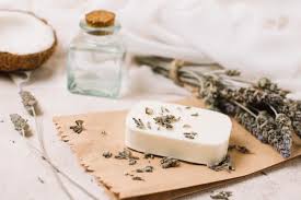 Un business în acest domeniu implică mai puține costuri decât în cazul unui restaurant, iar reușita poate fi sigură dacă afacerea este bine gândită de la început. Realizarea De Sapun Natural Secretele Unei Afaceri De Succes