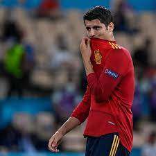 Álvaro morata was suddenly away and the noise level rose, a chance to win this game, a shot at redemption. So Many Dark Memories Chelsea Fans Say The Same Thing About Alvaro Morata After Spain Miss Football London
