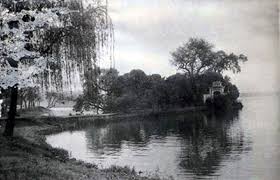 Kết quả hình ảnh cho chùa ven sông