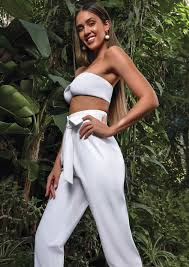 Alba began her television and movie appearances at age 13 in. 2020 Women S Health Jessica Alba Women S Health Magazine Januaryfebruary 2021 03 Celebrity Pictures