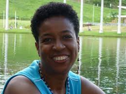 Evelyne Laurent-Perrault