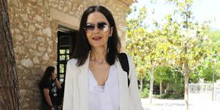 Βασίλης μπισμπίκης, αργύρης πανταζάρας, αλεξάνδρα παντελάκη, γιάννης νταλιάνης, στέλλα γκίκα. H Katia Dandoylakh Tolmhse Thn Tash Sta Tzin Poy Dixazei Ton Kosmo Ths Modas Pio Neanikh Apo Pote Eikones Gynaika Iefimerida Gr