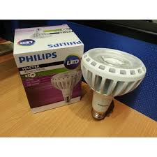 Lampu jalan led 60w chip philips, lampu untuk penerangan jalan umum (pju) dengan harga terjangkau, berkualitas, handal dan hemat listrik. Jual Lampu Led Par30l Philips Master 32w 30d 3000k So Oscar Tunastama