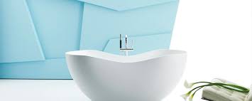 Baignoire petite taille en fonte émaillée sur pieds. Choisir Une Baignoire Pour Petite Salle De Bains Guide Artisan