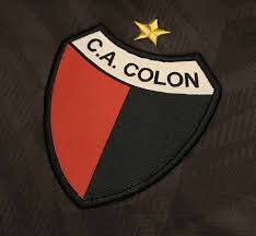 Colon de santa fe almohadon forma de escudo de 35 cm alto $ 990. Ls7bbxv0ytfmdm