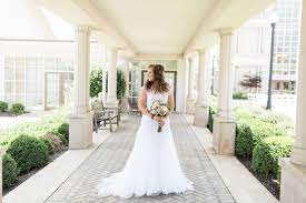 In my personal and professional life, i strive to be better. Kassie Stefan Blush Navy Wedding At The Community Life Center In Indianapolis Indiana Chloe Luka Photography