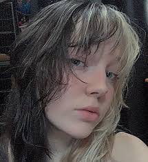 Anna Tibbs's Instagram, Twitter & Facebook