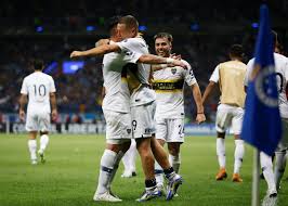 Racing y boca se enfrentan en la semifinal de la copa liga profesional, este lunes, desde las 15 en el estadio san juan del bicentenario, con arbitraje de boca ganó 4, igualaron en 5 oportunidades y racing logró una única victoria, la del miércoles pasado. Boca Y Una Formacion Alternativa Para Anfrentar A Racing Goldevestuario Com