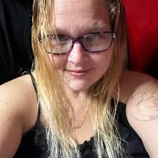 Locally owned jewelry store for necklace chain repair?