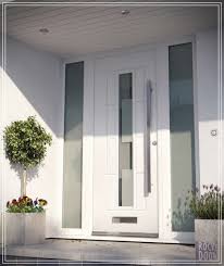 Si sabemos las puertas de madera también quedan magníficas al igual que las de aluminio, pero que mejor que decidirse por una de herrería con un moderno y elegante diseño.aqui le decimos lo mejor de lo mejor en puertas de herrería para este 2019, no encontrara material más seguro para proteger tu hogar esto. Puertas De Entrada Principal Modernas Estilos Que Te Encantaran