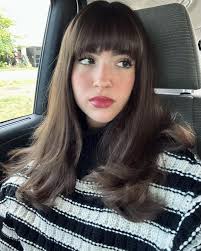 Gabriela Bee Outfits & Style Photos • CelebMafia