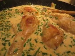 Cuisses De Poulet Sauce Cremee Moutarde Et Ciboulette Cuisses De Poulet Recettes De Cuisine Poulet