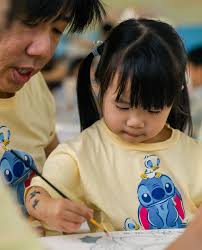 Ohana means family!! And as a family, we paint 626 together 💙  @disneystudiossg this Ohana cannot wait for the Lilo and Stitch movie to be  out 🏖 22 May is too long to wait.. how?