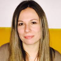 600+ ملفًا شخصيًا يحتوي على “Ewa.”