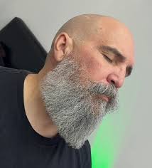 Hollywood Cuts Hair Services in Mentone