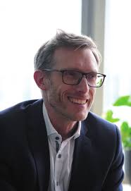 LEHRSTUHLSERIE Interview PROF. DAUB