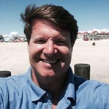 Alan Augustine (@Squeekyglass)