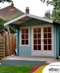 This Beautiful Specimen Is A Glenmore Log Cabin Sent In By John We Absolutely Love The Paint Job Thank You For Sending In Your Pi Log Cabin New Homes Cabin