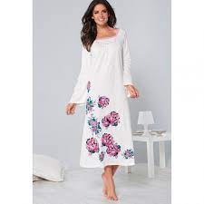 Alors la sélection « art de la table » de 3 suisses a de fortes chances de vous plaire ! Chemise De Nuit Roses Imprimees Et Dentelle Manches Longues Femme Imprime Ecru 3 Suisses