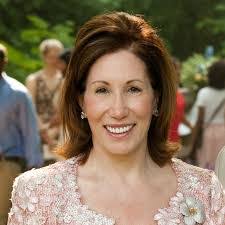 Catherine Reynolds's Instagram, Twitter & Facebook