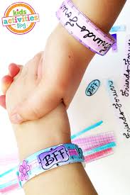 There is a range of difficulty from simple pictures for preschoolers and young children to color in to more challenging detailed drawings for older children and adults. Color Make Bff Paper Bracelets Printable Kids Activities Blog