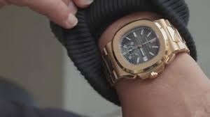 Patek philipe merupakan brand ternama produk aksesoris . Patek Philippe Watch Range By Lacrim In Her Video Clip Judy Moncada Spotern