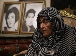 ولدت في حي حلوان بمصر، عملت في المسرح والسينما والتلفزيون، حصلت على شهادة من المدارس الفرنسية، لمعت في أدوار الفتاة القوية الشخصية في السينما، ومن أشهر أعمالها . Ø§Ù„ÙÙ†Ø§Ù†Ø© Ø´Ø±ÙŠÙØ© Ù…Ø§Ù‡Ø± Ù„Ù… Ø£Ø¹Ø±Ù Ø¨Ù…ÙˆØª Ø§Ø¨Ù†ÙŠ Ø¥Ù„Ø§ Ø¨Ø¹Ø¯ Ø¯ÙÙ†Ù‡ ÙˆØ¨Ù†ØªÙŠ Ù…Ù†Ù‡Ø§ Ù„Ù„Ù‡ ÙƒÙˆØ´ Ù†ÙŠÙˆØ²