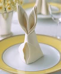 Pliage De Serviettes Facile En Lapin De Paques Tutoriel Rapide Pliage Serviette Facile Pliage Serviette Lapin De Paques