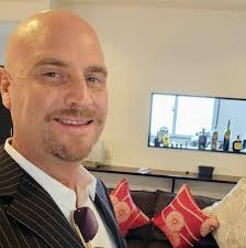 How do you set a radio station