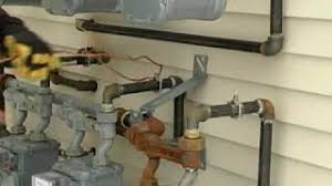Downstream of point of delivery single point of attachment required bonding clamp on pipe/fitting. Gastite Csst Youtube