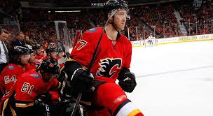 What allowing hamilton's camp talk to other teams also does is that it allows hamilton to see if the hurricanes do give him the. Did His Love Of Museums Really Get Dougie Hamilton Traded