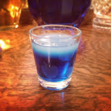 Warhead Yes It Contains Alcohol Nearly 2 Oz Of Blue Curacao In A Shot Glass I Use About 1 5 Oz Float Lemon Juice Alcoholic Treats Smoothie Shakes Alcohol