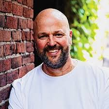 Rise. Recover. Thrive.: How I Got Strong, Got Sober, and Built a Movement  of Hope: Strode, Scott: 9798891381384: Amazon.com: Books