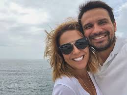 Tânia ribas de oliveira celebrou, este sábado, mais um aniversário de casamento com joão cardoso e partilhou um texto emotivo nas redes sociais. Tania Ribas De Oliveira Celebra Uma Decada De Matrimonio Ao Lado De Joao Cardoso Nas Redes Vidas