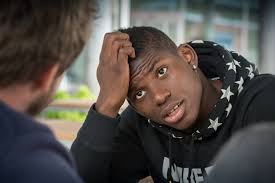 Der stürmer steht bei borussia mönchengladbach unter vertrag und spielt für die schweizer nationalmannschaft. Breel Embolo Als Balljunge Stand Ich Gerne Hinter Yann Sommer Tageswoche