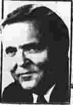 Navy shells Iranian oil rigs, boats