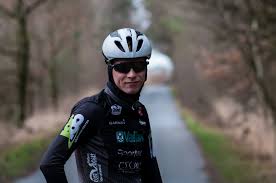 Fietsen oostvogels is reeds jaren trotse partner van triatlon team 185 van marc herremans: Vanuit De Garage Van Marc Herremans De Rit Van Marten Van Riel 3athlon Be