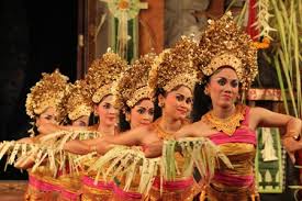 Hasil gambar untuk kesenian indonesia tari bali