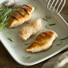 Rezepte f r h hnchenbrust sind besonders gut geeignet, gebackenes huhn, gef llte h hnchenbrust, wenn du kein brot mehr im. Hahnchenbrustfilet Richtig Zubereiten So Wird S Saftig Knusprig