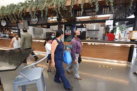 Comercio reactivado en el Malecón 2000 - Qué Noticias