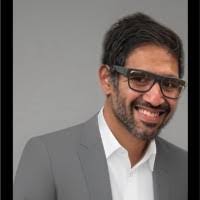 Alicia Macneil's Instagram, Twitter & Facebook