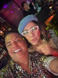 Noche de estrellas 🌟 la gran Mirtha Medina el rostro del cine cubano Daisy  Granados Hiram Vega Ivan Esteva #cantante #voz #Bendiciones #atriz #alegria  🫶🙌❤️